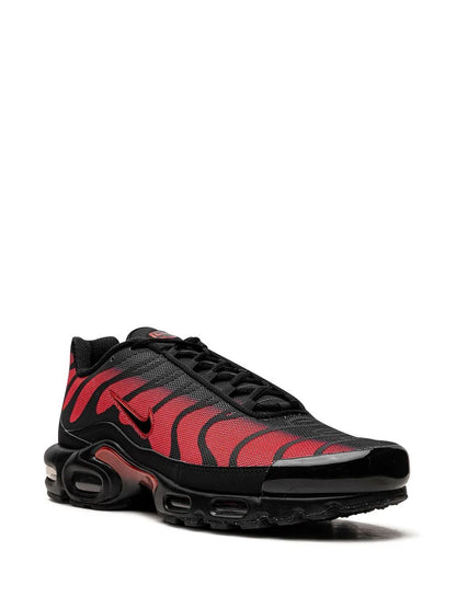 NIKE AIR MAX PLUS ''BRED REFLECTIVE'' SNEAKERS