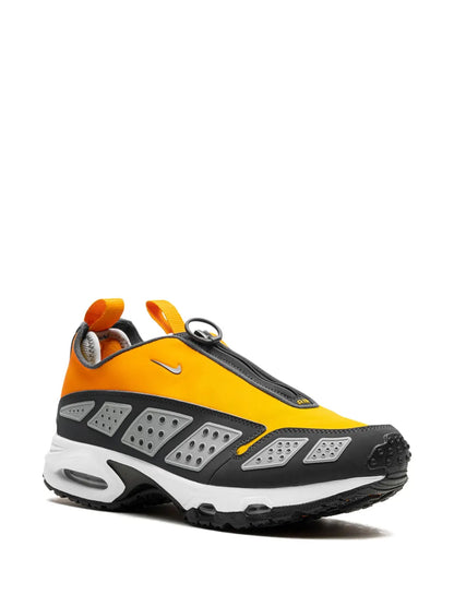 NIKE AIR MAX SUNDER ''CANYON GOLD DEEP OCEAN'' SNEAKERS