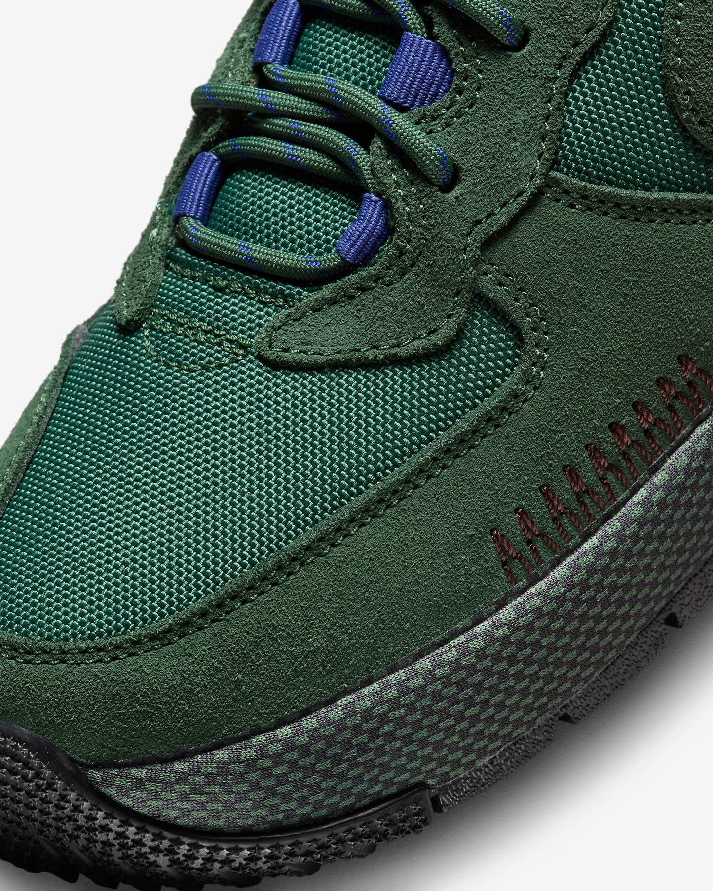 NIKE AIR FORCE 1 WILD SNEAKERS