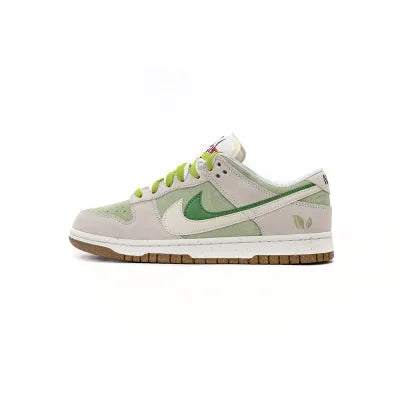 NIKE SB DUNK LOW "85" SNEAKERS